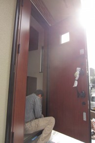 玄関ドアリフォームで気分も一新 玄関ドアリフォームで気分も一新